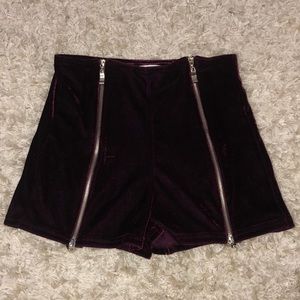Red velvet zipper shorts
